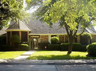 1702 Little Creek Dr, Waxahachie, TX 75165