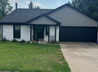 868 Overview Dr, Lexington, KY 40514