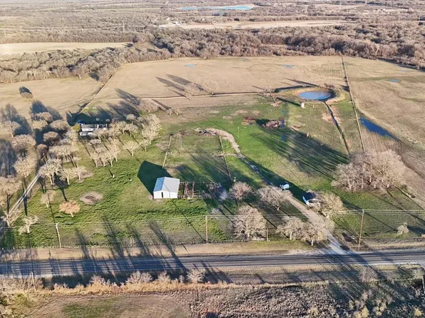 10600 Fm 2210 E, Bridgeport, TX 76426