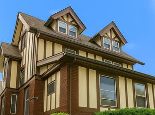 149 E Gilman St APT 4, Madison, WI 53703