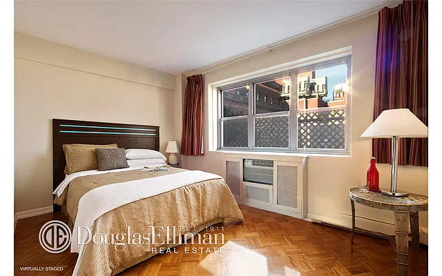 Sold by Douglas Elliman | media 26