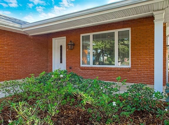 2nd image of 6365 Bellaire Dr