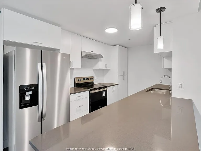 2550 Sandwich West Pkwy #506 — Photo 5