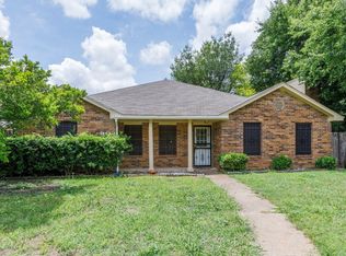 902 Wayne Ave, Duncanville, TX 75137