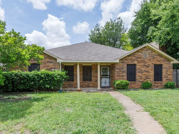 902 Wayne Ave, Duncanville, TX 75137