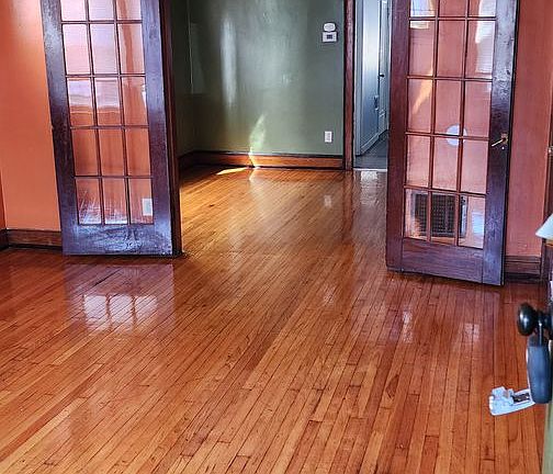 4th image of 6729 Vermont Ave Unit 1F