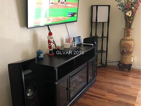 5th image of 4327 Powell Ave
