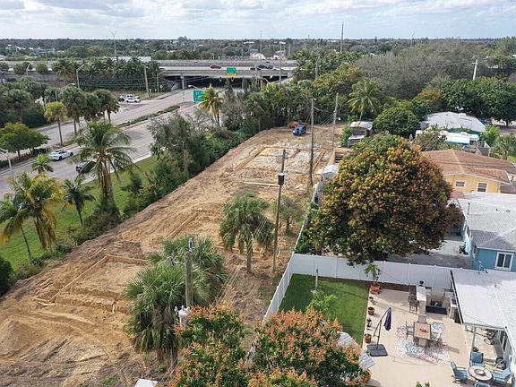 5th image of 6745 Forest Court