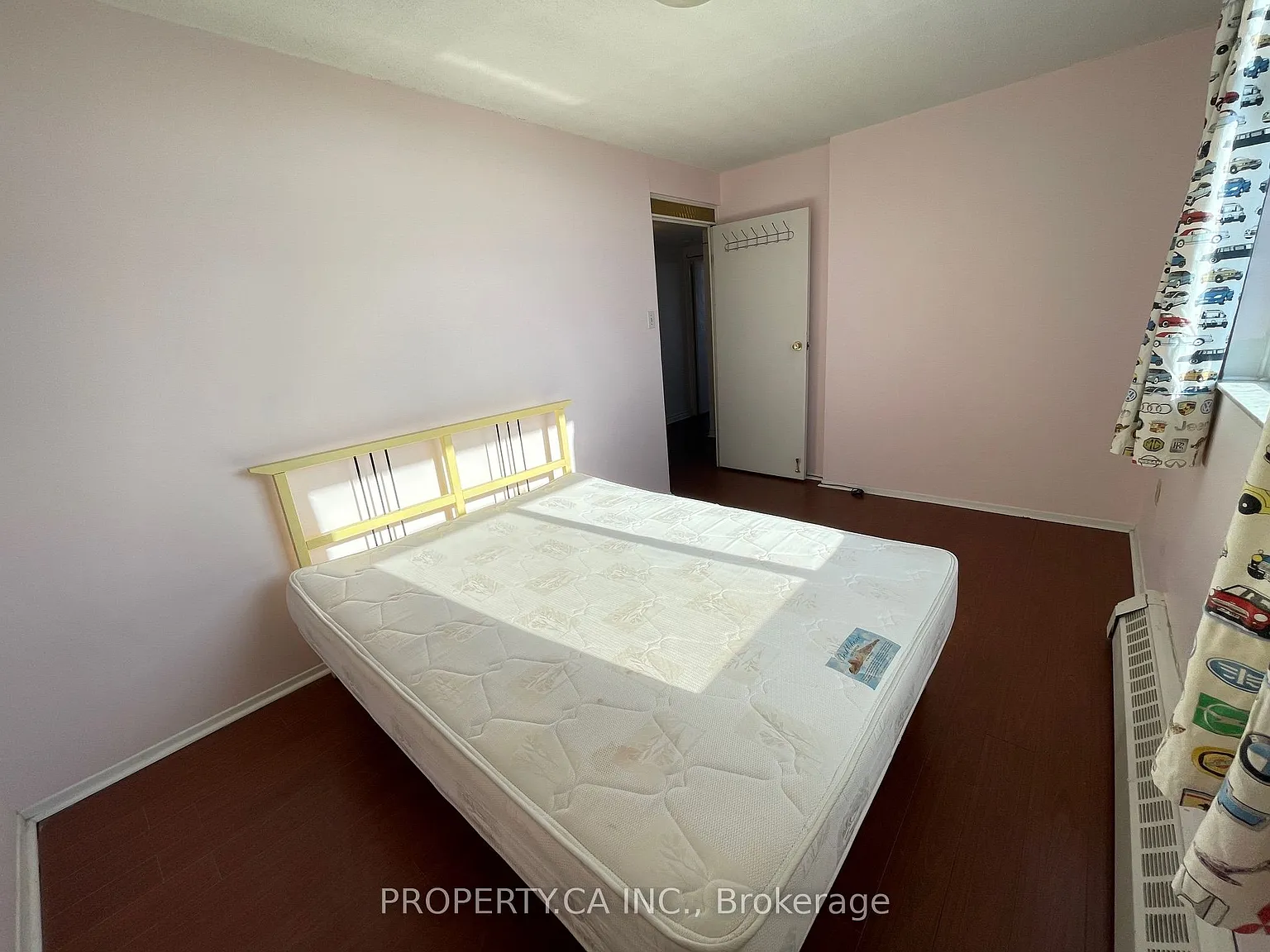 Newhaven Condos — Photo 4