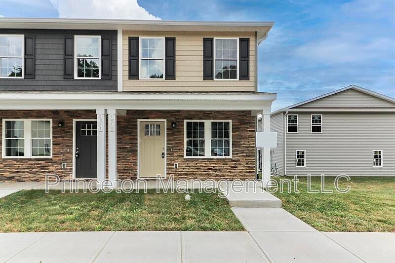 1st image of 3973 Newhall Dr NW