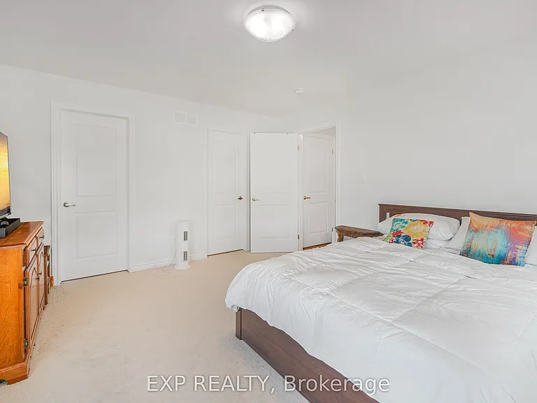 5672 Dorchester Rd #28 — Photo 16