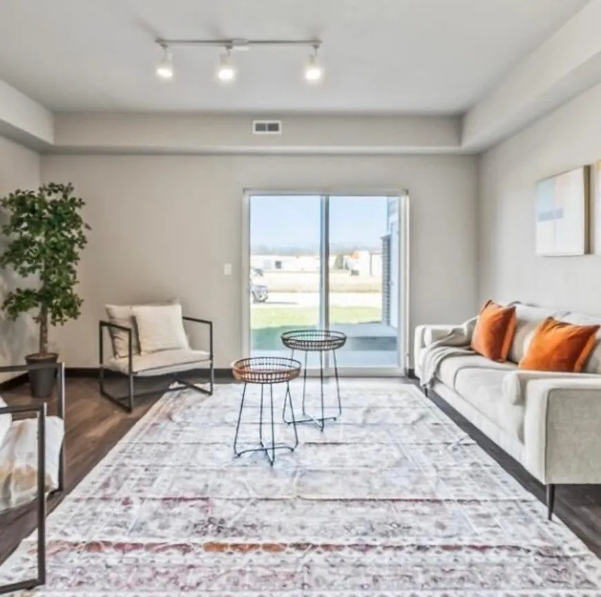 Meadowbrook Condos Hudson — Photo 3
