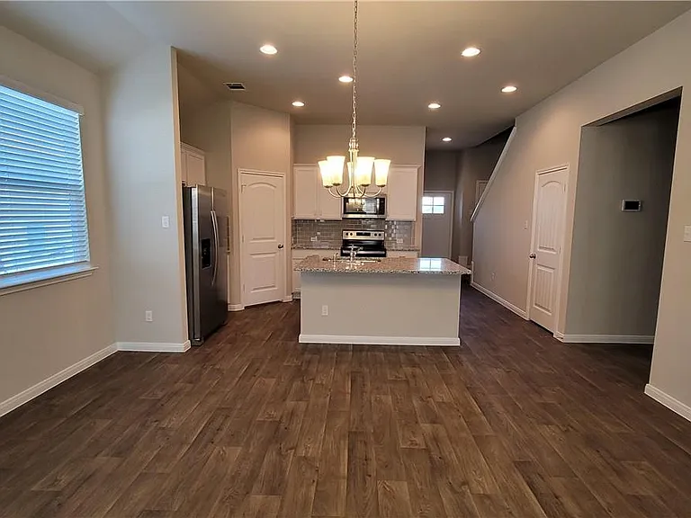 6406 Kildare Dr — Photo 7