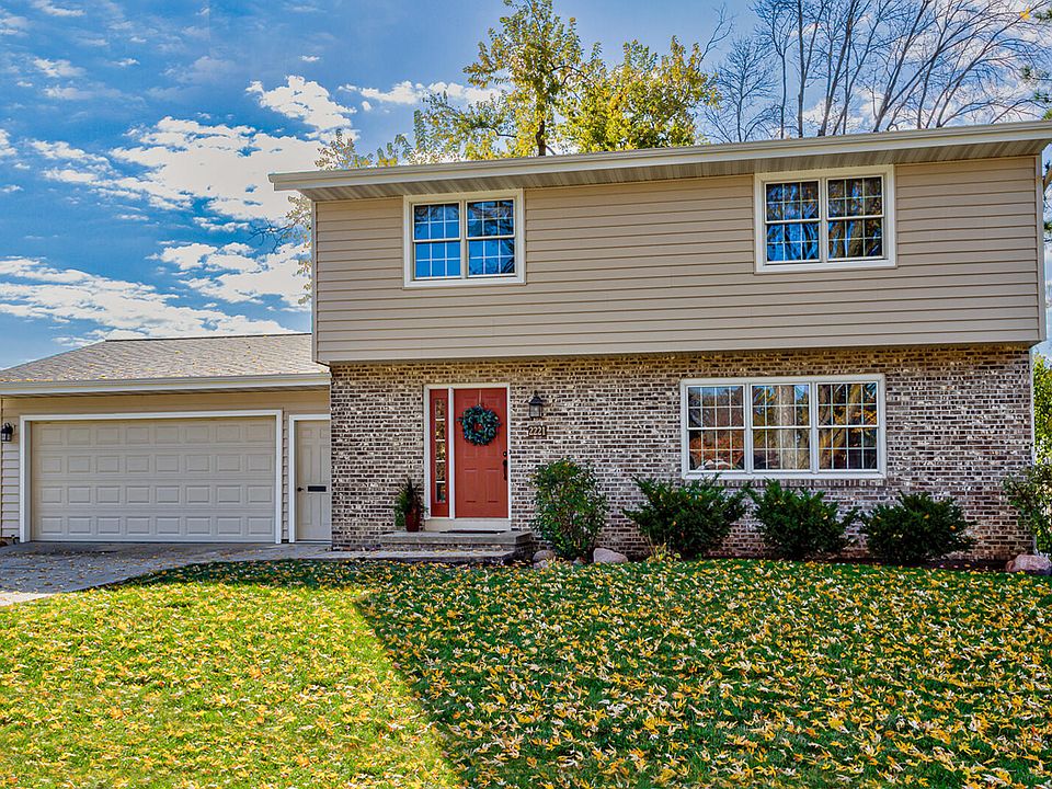 1st image of 2221 McKinley Ct