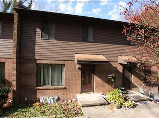 785 Roxalana Hills Dr, Dunbar, WV 25064