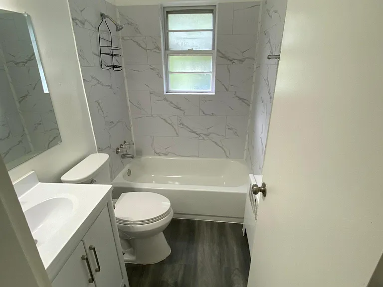 100 Clinton Springs Ave #1 — Photo 4