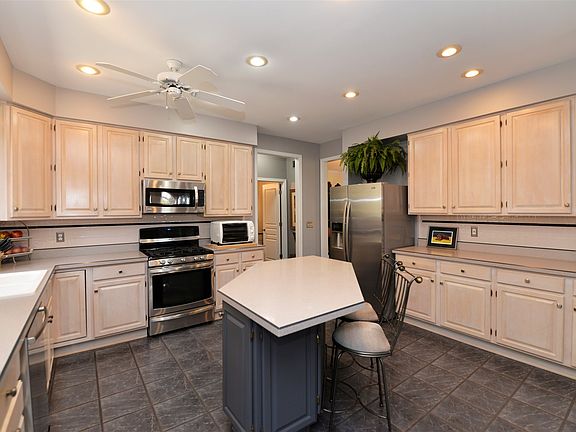 2nd image of 10955 Arcaro Ln