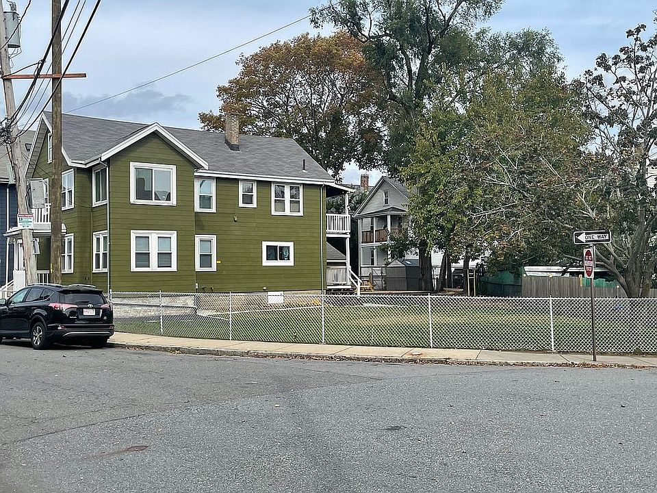 2nd image of 37-39 Royal St