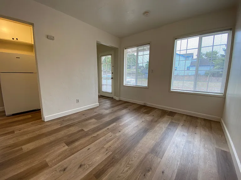 220 Center St #2 — Photo 3