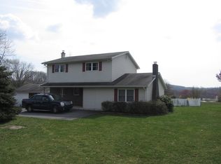 782 Alleghenyville Rd, Mohnton, PA 19540