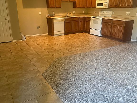 4th image of 3705 Matthew Dr