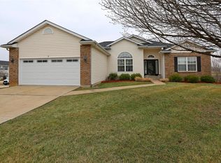 1 King Edward Ct, O'Fallon, MO 63366