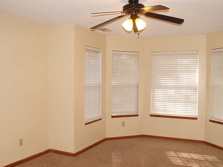 1221 Clearwater Ln — Photo 39
