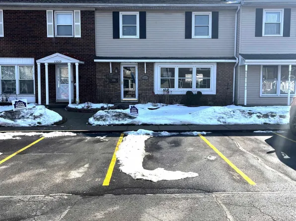 13273 Lake Point Blvd, Van Buren Twp, MI 48111