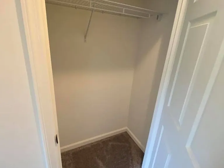 215 Kenlee Dr — Photo 14