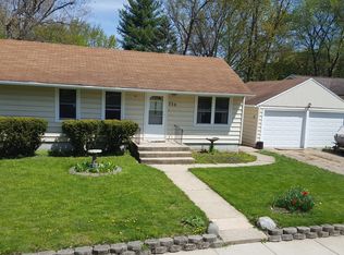 230 W Cleveland St, Waterman, IL 60556