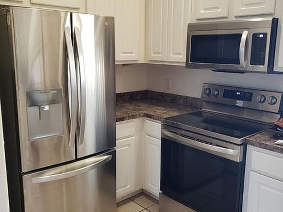 3rd image of 160 S Shepard Dr APT 16