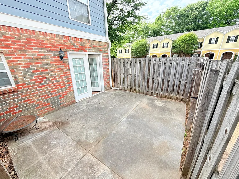 Summer Pl — Photo 10