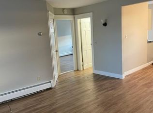 5 Greystone Ave #3R, Webster, MA 01570