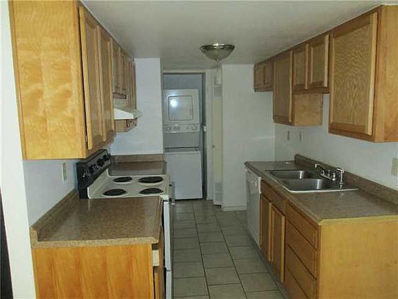 3rd image of 2909 Beachcomber Dr #Ab