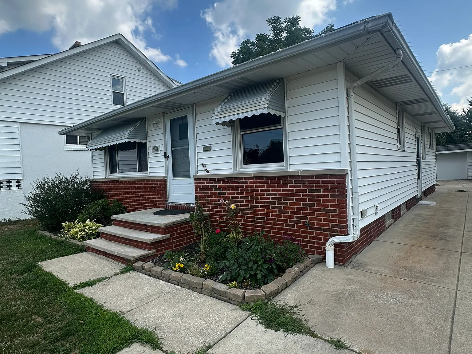 1517 Fruitland Ave — Photo 2