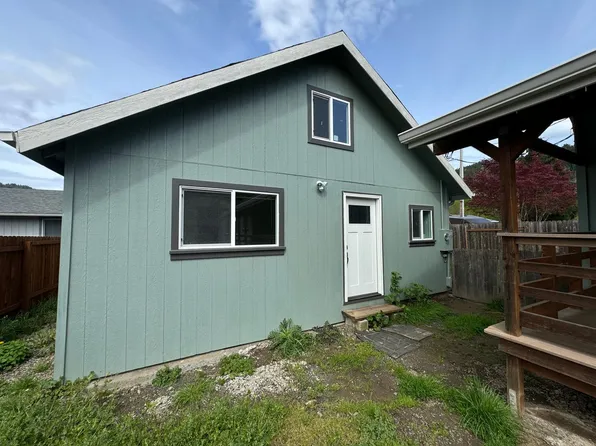 Mass212, 212 Moreland Ave, Drain, OR 97435