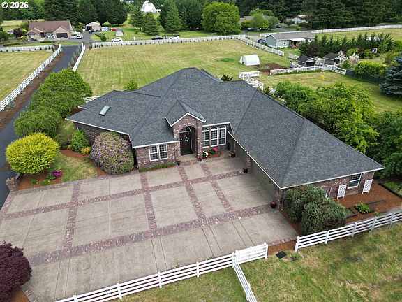 2nd image of 14104 NE 76th Ave