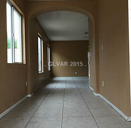 4th image of 1468 S Christy Ln