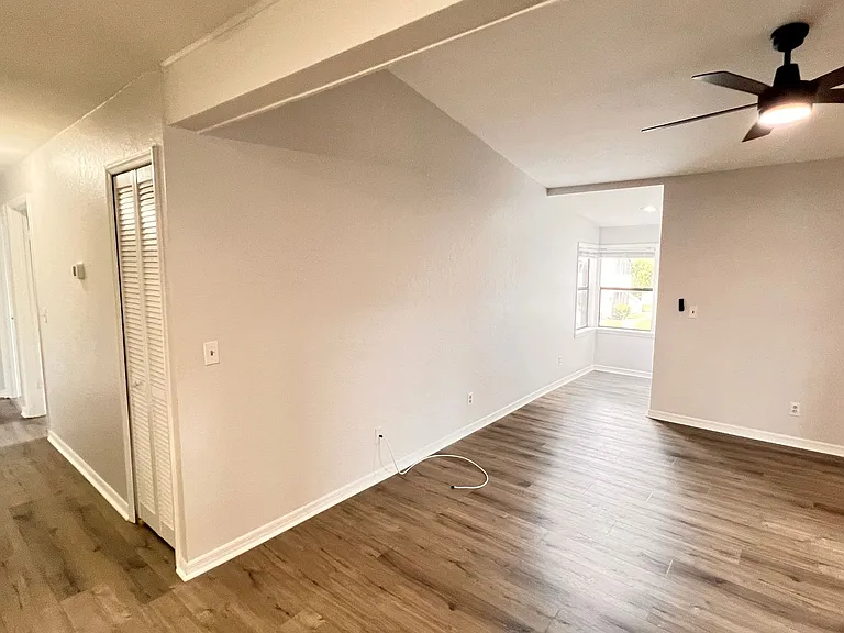 3043 Antique Oaks Cir #170 — Photo 16