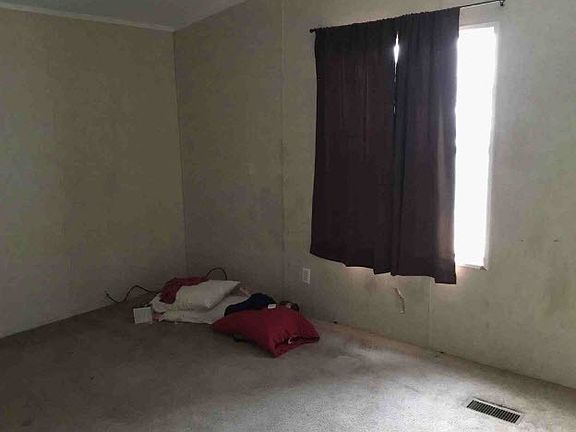 4th image of 2368 Castle Rock Cir