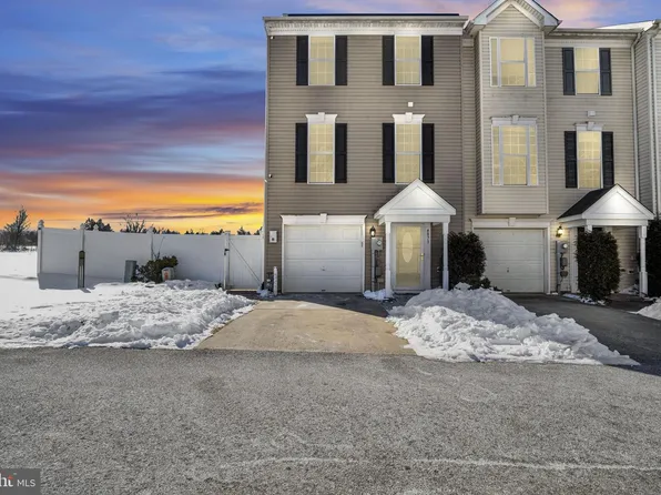 4073 Majestic Ct, Dover, PA 17315