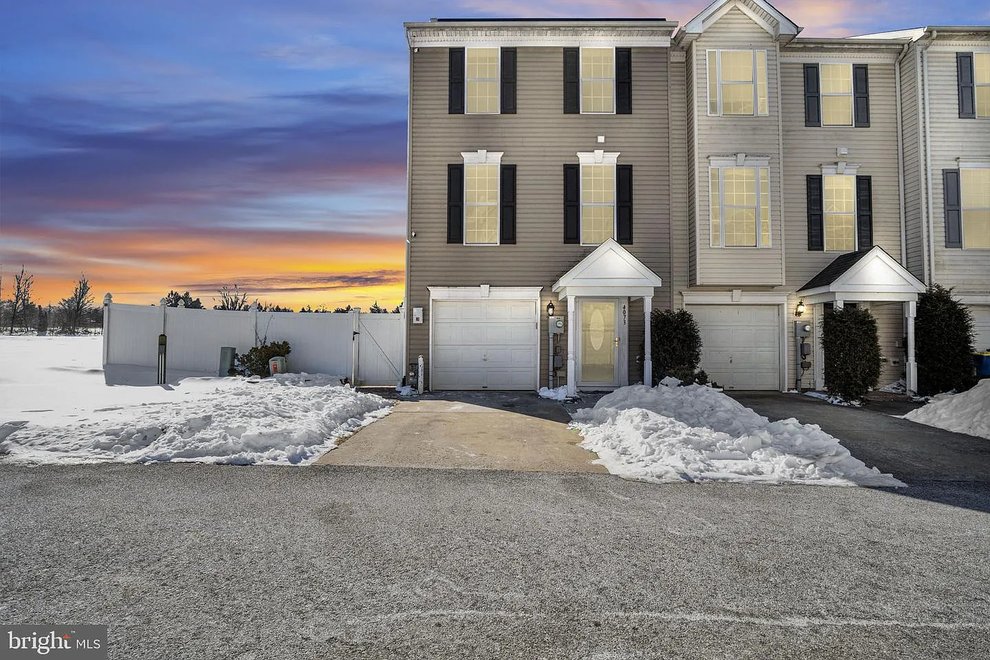 4073 Majestic Ct photo 1