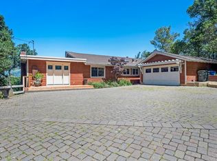 445 Ridge Rd, Novato, CA 94947
