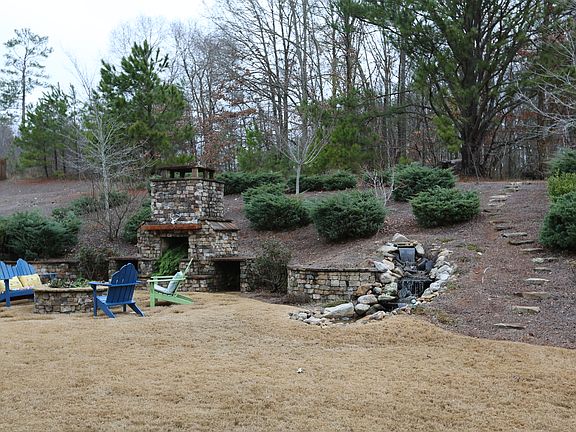 4th image of 384 Battlefield Creek Dr
