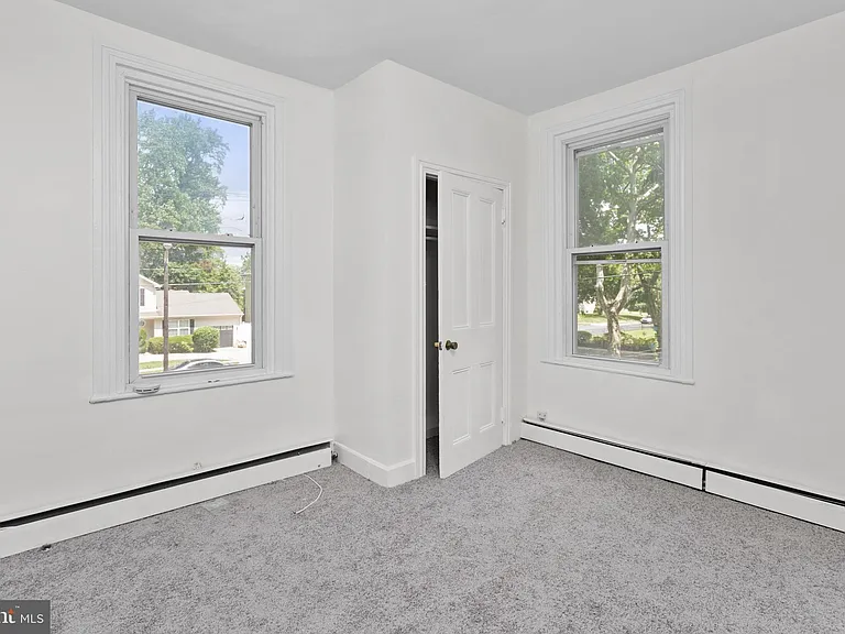117 E Walnut Ave #D — Photo 15