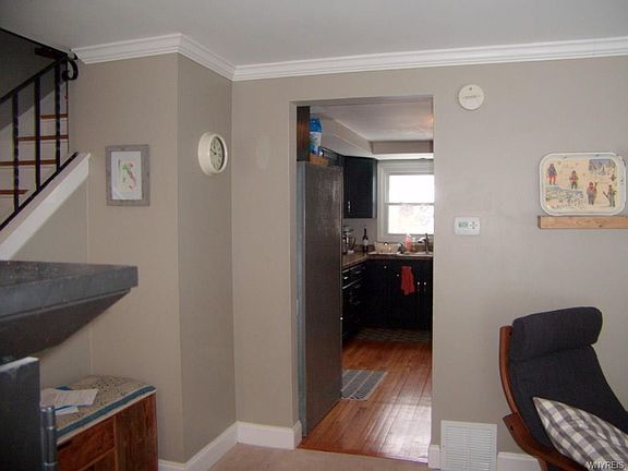 4th image of 203 Greenfield Dr