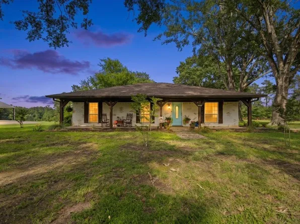 425 County Road 105, Carthage, TX 75633