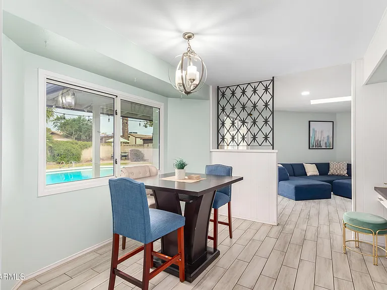 4428 W Laurie Ln — Photo 11
