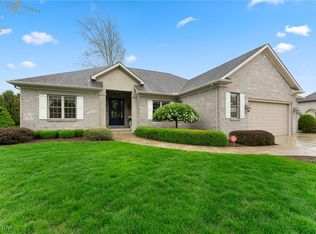 2563 Forest Springs Dr SE, Warren, OH