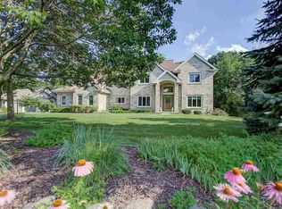 5619 Cobblestone Ln, Waunakee, WI 53597